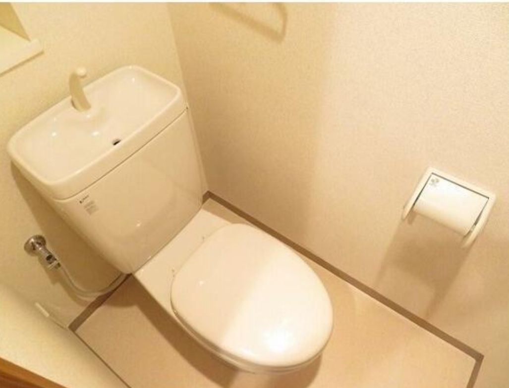 リリエンベルグ弐番館のトイレ|独立型のトイレルーム☆