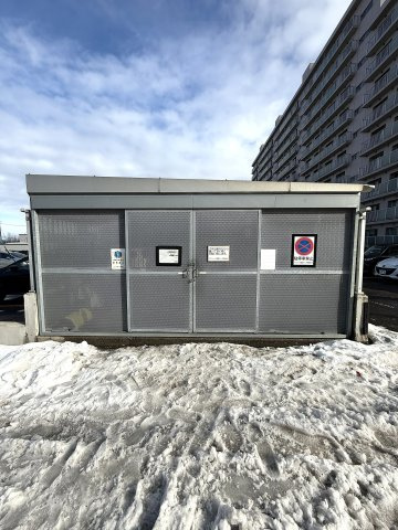 パシフィック星置ヒルズB棟の駐車場