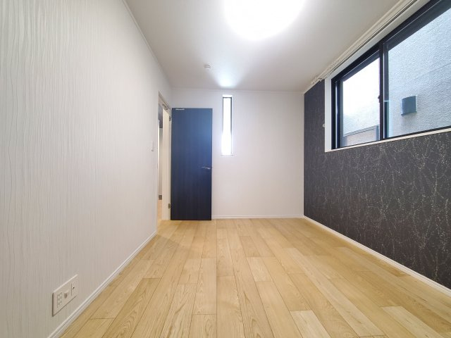 八潮市　　大瀬　新築戸建　全1棟の洋室|広々とした洋室です