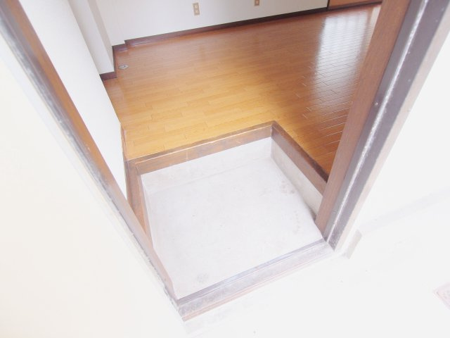 ベルゾーネ桑原の玄関