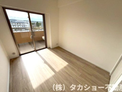 【洋室】 | ソフィア美浜ライトプラザ | コンパクトで使いやすい洋室です