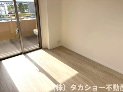 【洋室】 | ソフィア美浜ライトプラザ | ゆったりした洋室です