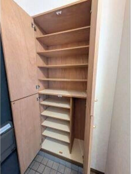 ヴィアーレ緑ヶ丘の玄関