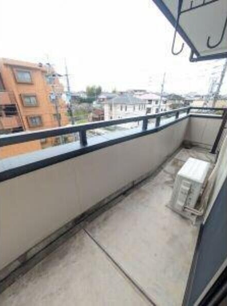 ヴィアーレ緑ヶ丘のバルコニー