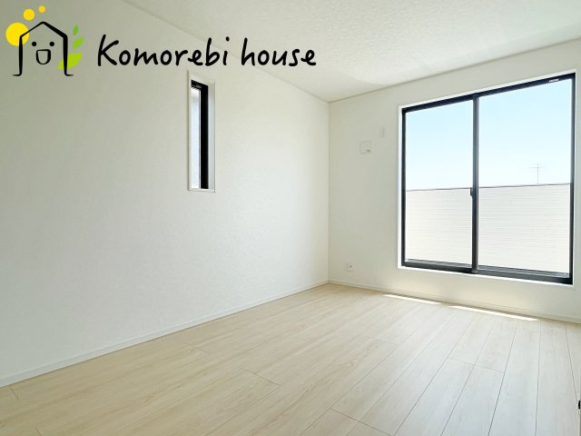 上尾市領家　第2　新築一戸建て　クレイドルガーデン　05の寝室|落ち着いた色調の寝室です
