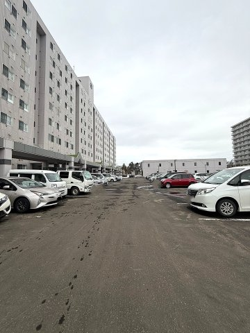 ネオ・シティあいの里Cステージの駐車場