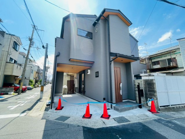 梅津林口町　新築戸建の前面道路含む現地写真