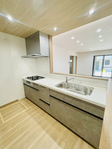 梅津林口町　新築戸建のキッチン