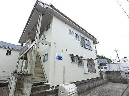 飛田給コーポのエントランス