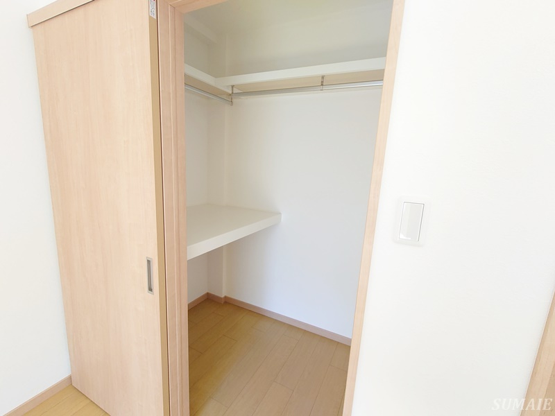 ノースガーデンの収納|ウォークインクローゼットです☆