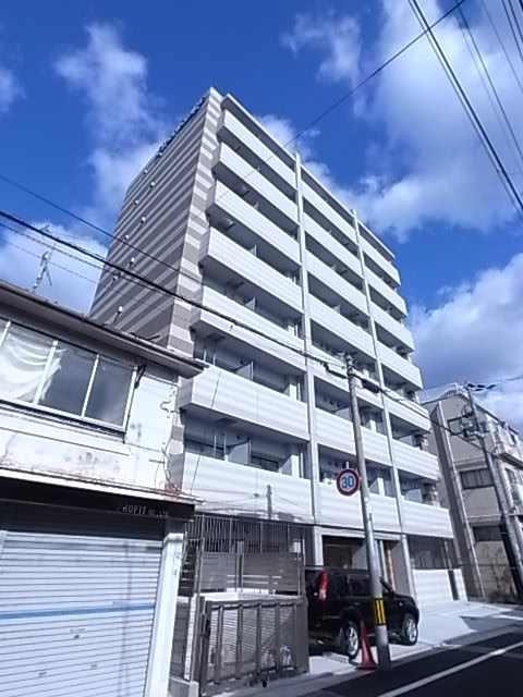 ファーストフィオーレ三宮イーストの外観