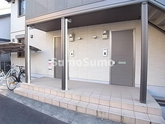 シャーメゾン湊川のエントランス