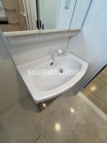 リヴァージュ尼崎の洗面所