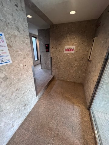 ノールハイツのロビー