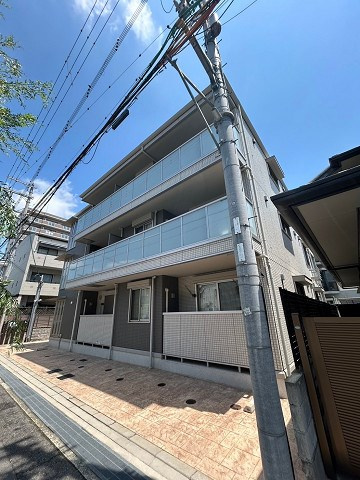 ソフィット西宮北口の外観