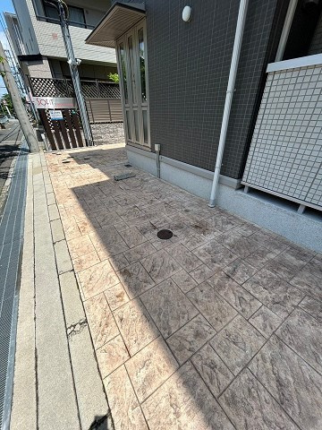 ソフィット西宮北口の駐車場