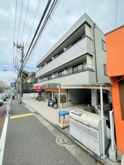 ジュネス中村の外観