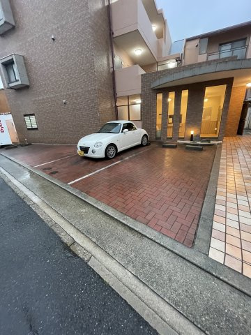 テルマ下祗園の駐車場
