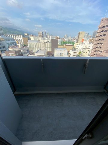 セレニテ神戸ミラクノールのバルコニー