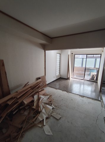 サンパレス２１六甲Ⅱの居間・リビング