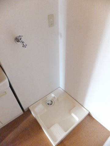 コンドミニオＭのその他|洗濯機置き場
