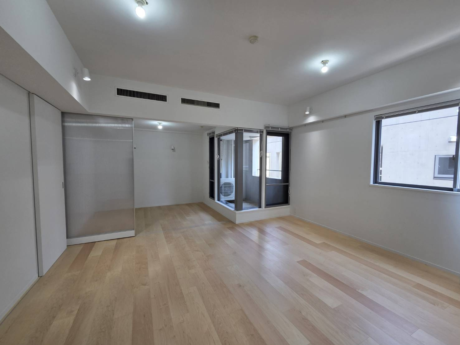 【居間・リビング】