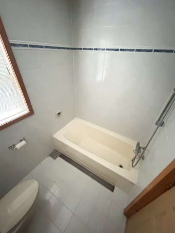 芦屋市翠ケ丘町戸建の浴室