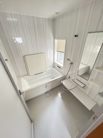 芦屋市翠ケ丘町戸建の浴室