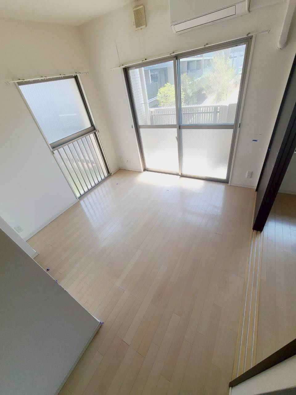 PINO甲東園の居間・リビング