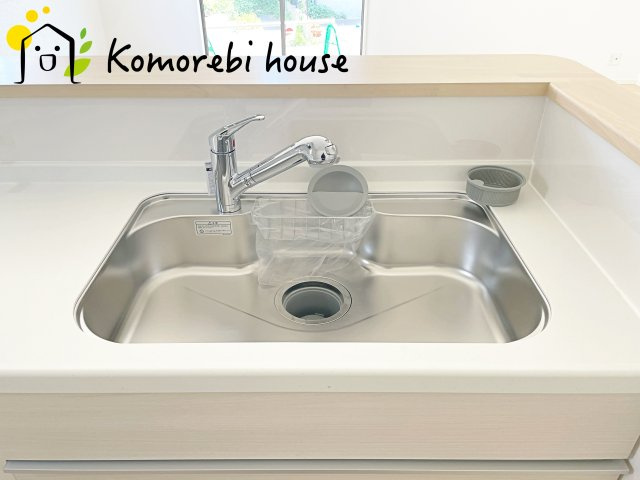 上尾市領家　第2　新築一戸建て　クレイドルガーデン　06のキッチン|お料理しやすいキッチンです