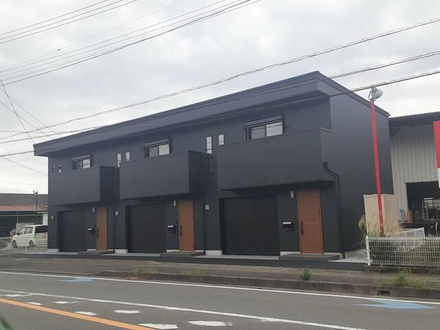 Ｉ　Ｇａｒａｇｅ　Ｈｏｕｓｅ