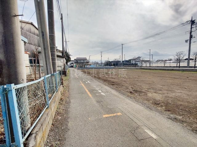 【前面道路含む現地写真】の画像