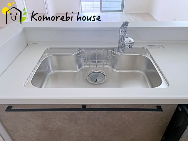 さいたま市北区本郷町1065番　新築一戸建て　ハートフルタウン　Fのキッチン|使いやすいキッチンです