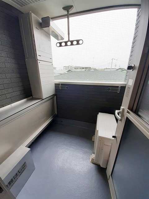 藤沢市石川１丁目のアパートのバルコニー