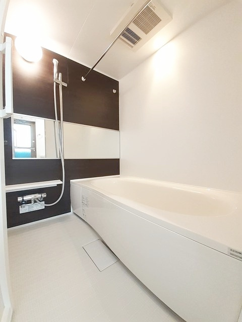 藤沢市石川１丁目のアパートの浴室