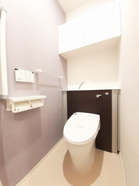 藤沢市石川１丁目のアパートのトイレ