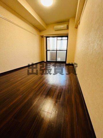 仲介手数料0円！！ハイツ丸の内の居間・リビング