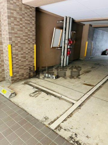 仲介手数料0円！！ハイツ丸の内の駐車場