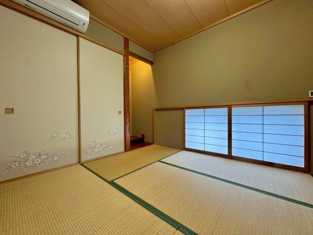 草津市追分南9丁目　中古戸建ての和室|1F 6帖和室。お昼寝のスペースや客間として活躍します。