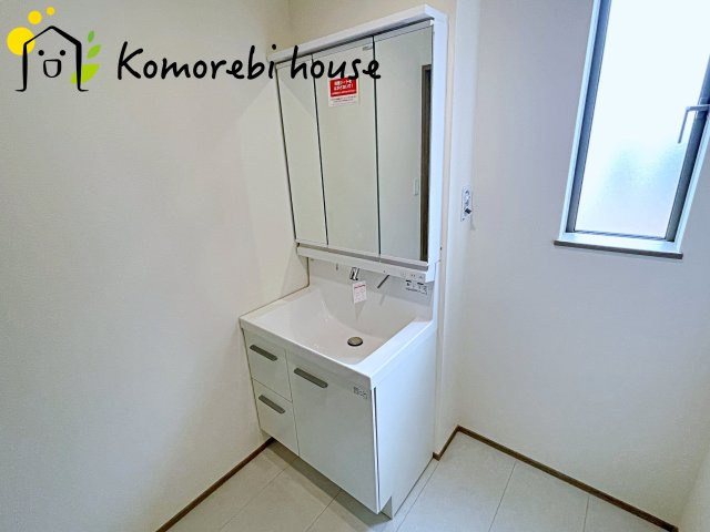 さいたま市北区本郷町1065番　新築一戸建て　ハートフルタウン　Gの独立洗面台|26.5.28　撮影済み