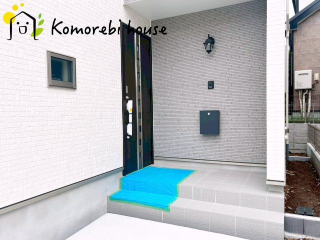さいたま市北区本郷町1065番　新築一戸建て　ハートフルタウン　Gの玄関|6/7撮影