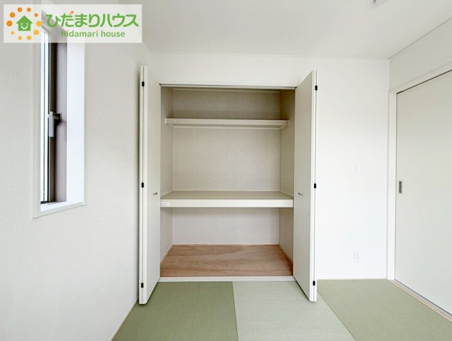 郡山市島第3　新築戸建　1号棟の収納|和室の収納は横開きクローゼット！
しまった物の出し入れも楽々です(^^)