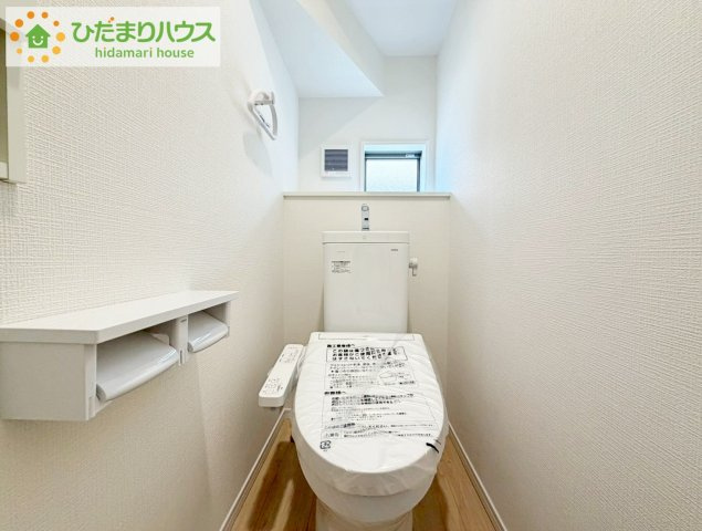郡山市島第3　新築戸建　1号棟のトイレ|温水洗浄便座なら、年中温かいので、安心して座ることができます。さらに、身体が冷えることもないため、便座カバーを付ける必要もありません。