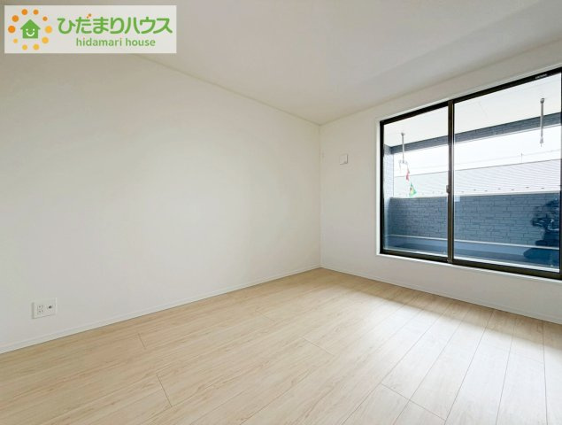 郡山市島第3　新築戸建　1号棟の寝室|広めの主寝室は、ベッドの他にもパソコンデスクやドレッサーなども置けちゃいます(*^-^*)