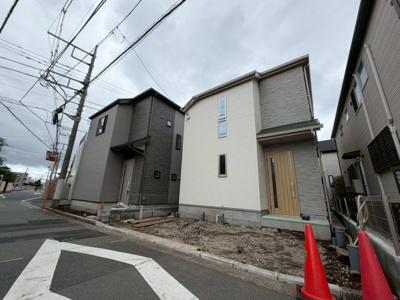 【前面道路含む現地写真】 | 立川市栄町3丁目　新築戸建　【全2棟】