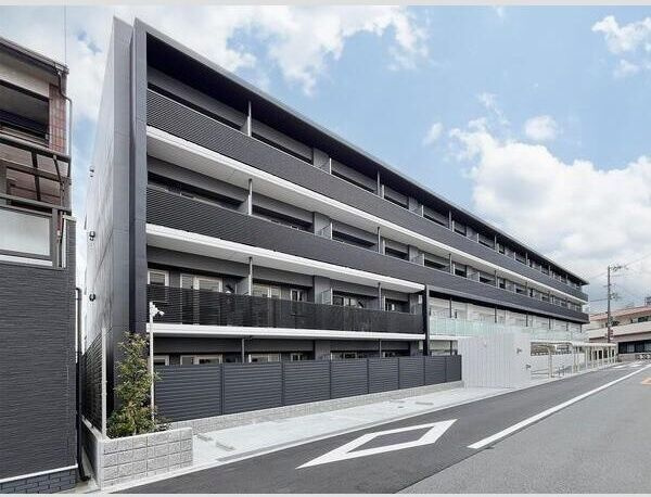 Alivis緑橋の外観