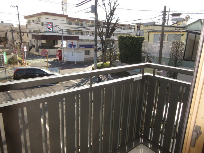 モナリエ春日　Ⅰ・Ⅱ Ⅰのバルコニー