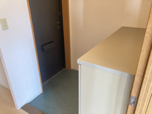 コンドミニオＭの玄関