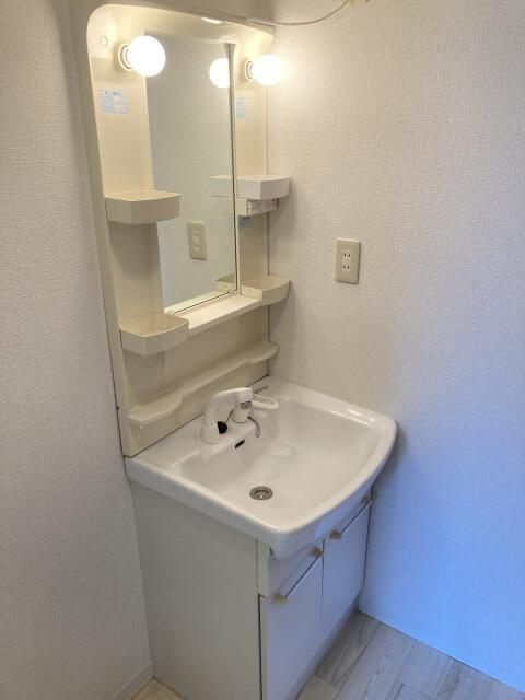 コンドミニオＭの独立洗面台