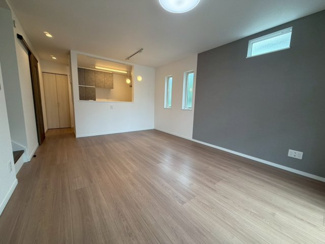 【居間・リビング】 | 立川市栄町3丁目　新築戸建　【全2棟】